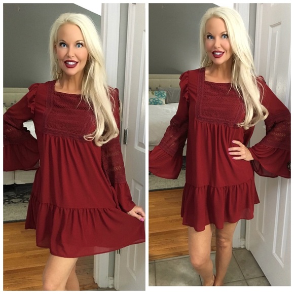 ❤️ARRIVED Amazing Drop Waist Ruffle/Crochet Dress - Picture 2 of 6
